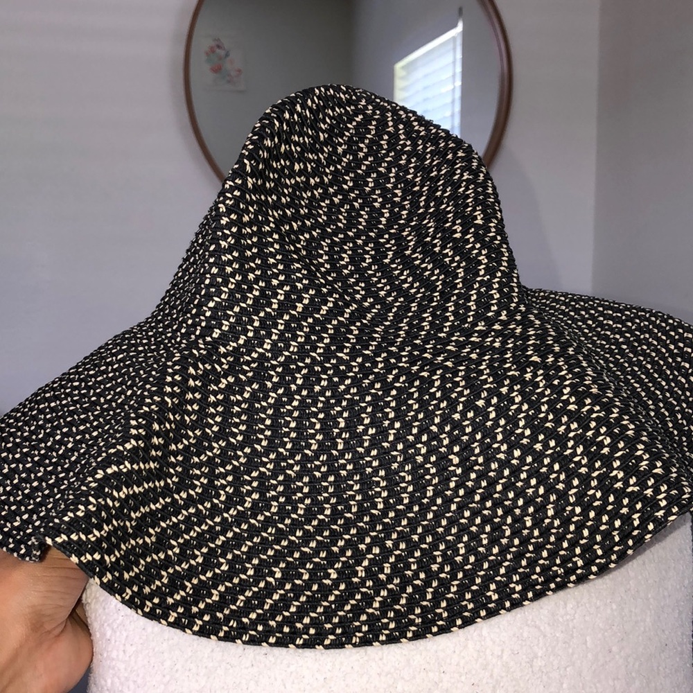 Beach hat
